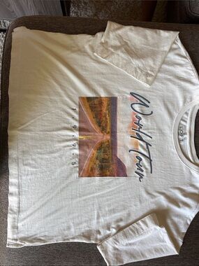 LOFT Cream Graphic 'World Tour' Short-Sleeve Tee with Scenic Print